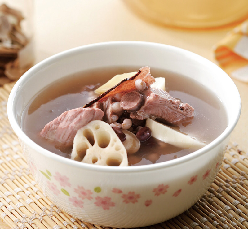 鲜藕根瘦肉解暑汤